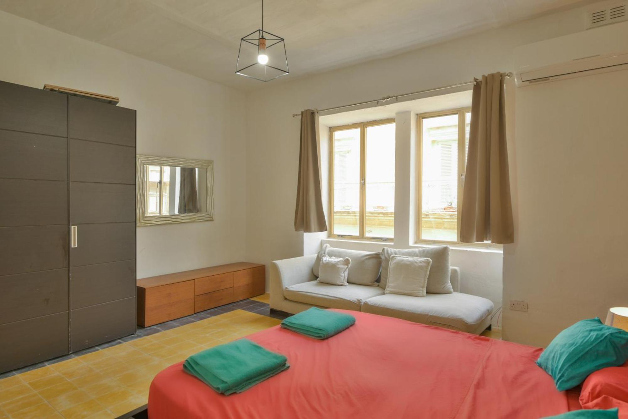 New 1 Bedroom Apartment In Valletta City Centre With Terrace And Views ภายนอก รูปภาพ