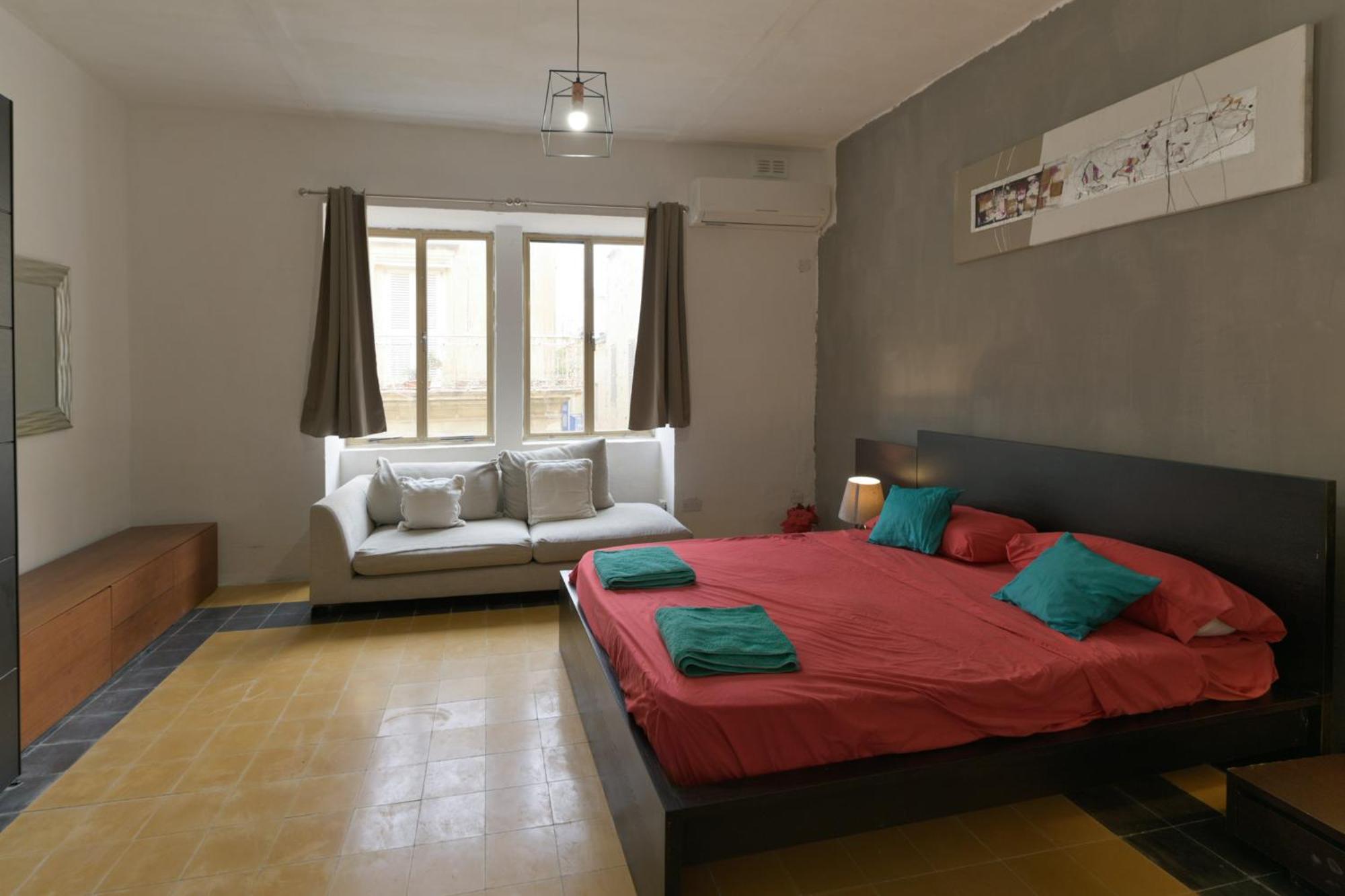 New 1 Bedroom Apartment In Valletta City Centre With Terrace And Views ภายนอก รูปภาพ